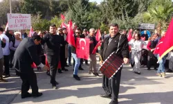 CHP'den istifa eden Çakır, memleketi Mersin'de coşkuyla karşılandı