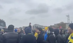 Sadettin Saran'in savcılık ifadesi başladı: Fenerbahçeliler adliye önünde toplandı