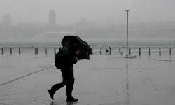 İstanbul'a fırtına uyarısı: Saatte 75 km hızında şiddetli rüzgar bekleniyor