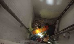 Asansör boşluğuna düşen işçi yaralandı