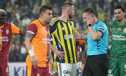 Fenerbahçe-Galatasaray derbisinin VAR kayıtları açıklandı:  "Sana sahada inceleme öneriyorum Yasin"