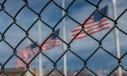 ABD, 19 ülke vatandaşlarının göçmenlik başvurularını durdurdu