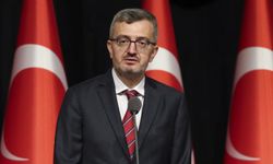 Burhanettin Duran: Asrın felaketi milletimizin yardımlaşma bilincini ortaya koydu