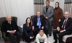 Erdoğan, Osmaniye'de depremzede aileyi ziyaret etti