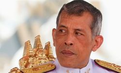 Tayland Kralı, yeni hükümet kabinesini onayladı