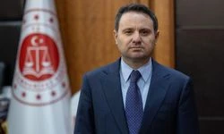 Bakan Gürlek duyurdu: 16 yaş ve üzerine sosyal medya doğrulaması geliyor