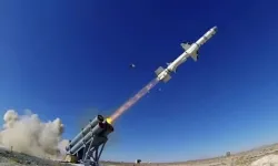 Japonya ilk uzun menzilli füzelerini üslerine konuşlandırdı