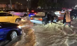 Adana'da sağanak hayatı olumsuz etkiledi