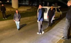 Bakırköy'de seyir halindeki araç bir anda kendini kilitleyerek yolun ortasında durdu, trafik kilitlendi