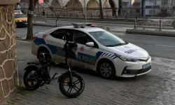 Alanya'da vinçle çarpışan elektrikli motosikletin sürücüsü öldü