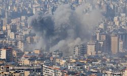 İsrail ordusu Lübnan'ın başkenti Beyrut'a şiddetli hava saldırıları düzenliyor