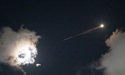 İran basını: Silahlı kuvvetler ABD'ye ait bazı savaş gemilerine İHA saldırısı düzenledi