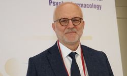 "Kaygı bozukluğuyla mücadelede ilaçtan önce yaşam tarzı değişikliği" önerisi