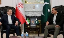 İran Dışişleri Bakanı Erakçi, Pakistan Genelkurmay Başkanı Munir ile İslamabad’da görüştü