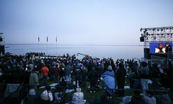 Anzak Koyu'nda geleneksel "Şafak Ayini" yapıldı