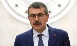 Milli Eğitim Bakanı Tekin öğretmen ve öğrencilerle Anıtkabir'i ziyaret etti