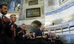 Cumhurbaşkanı Erdoğan'dan Ayasofya'da Kur'an tilaveti