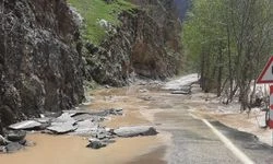 Bazı illerde sağanak hayatı olumsuz etkiledi