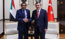 Cumhurbaşkanı Yardımcısı Yılmaz, Sudan Başbakanı İdris ile bir araya geldi