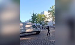 Berlin’de polis Rheinmetall şirketini protesto etmek isteyen aktivistlere silah çekti