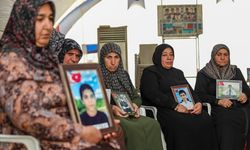 Diyarbakır anneleri, Anneler Günü'nde evlatlarından gelecek müjdeli haberi bekliyor