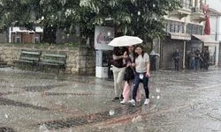 Edirne ve Afyonkarahisar'da sağanak ve dolu etkili oldu