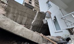 Nevşehir'de çöken istinat duvarı, öndeki apartmanda hasar oluşturdu