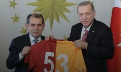 Cumhurbaşkanı Erdoğan'dan Galatasaray Başkanı Özbek ile teknik direktör Buruk'a tebrik telefonu