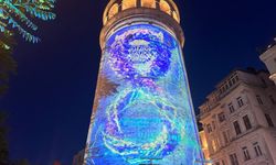 Sıfır Atık Haftası kapsamında Galata Kulesi'nde mapping gösterisi yapıldı