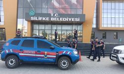 Silifke Belediyesine yönelik soruşturmada Başkan Turgut ve 7 şüpheli tutuklandı