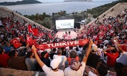 Türkiye-Paraguay maçı Antiphellos Antik Tiyatrosu'nda izlendi