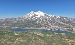 Geçen yaz kuruyan Tekir Göleti Erciyes'in kar sularıyla doldu
