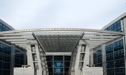 İstanbul merkezli "şike" operasyonunda yakalanan 82 zanlı adliyede