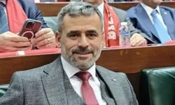 AK Parti'li belediye başkanına bıçaklı saldırı!
