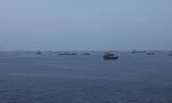 İran, Hürmüz Boğazı'nı ikinci bir duyuruya kadar kapattı