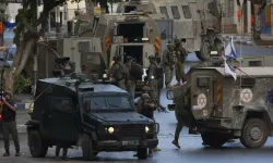 İsrail'in Nablus'taki kontrol noktalarında uyguladığı kısıtlamalar sağlık ekiplerinin çalışmasını engelliyor