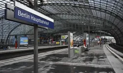 Alman Demir Yolları, tüm tren istasyonlarında alkol tüketimini yasaklıyor