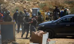 İsrail ordusu Batı Şeria'da sürdürdüğü baskınlarda 37 Filistinliyi gözaltına aldı