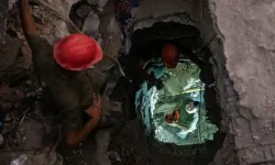 Venezuela'daki depremlerde hayatını kaybedenlerin sayısı 4 bin 930'a çıktı