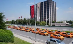 İstanbul'daki taksicilerden 15 Temmuz konvoyu