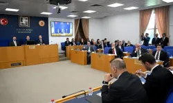 En düşük emekli aylığının artırılmasına yönelik düzenlemeyi de içeren kanun teklifi komisyonda