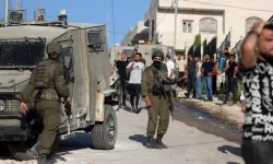 Nablus’ta topraklarını gasbeden İsraillilerin saldırısına uğrayan Filistinliler yaşadıkları korku dolu anları anlattı