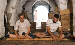 Tunus'ta usta eller yüzyıllık hasır örücülüğünü geleceğe taşıyor