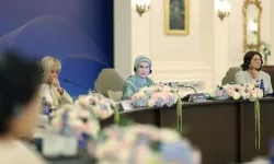 Emine Erdoğan'ın NATO marjında buluşturduğu lider eşleri "Çocuklar, Teknoloji ve Güvenlik" konusunu ele aldı