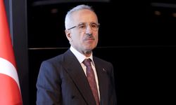 Bakan Uraloğlu: Şehit yakınları ve gazilerin sivil havacılıkta kariyer yapmalarını ücretsiz eğitimle destekliyor