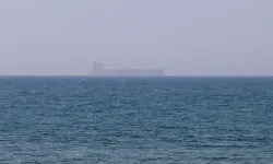 UKMTO: Hürmüz Boğazı'nda bir gemi vuruldu, mürettebat arasında kayıp var