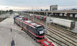 Samsun'un raylı sistem filosuna katılacak ikinci tramvay teslim edildi
