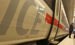 Almanya'da yolcu kurtarma tatbikatında uyarının faksla yapılması tartışma yarattı