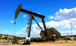 ABD/İsrail-İran savaşında 6 ayın ardından petrol fiyatlarındaki yön arayışı sürüyor