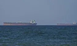 BAE'ye ait iki ADNOC tankeri Hürmüz Boğazı'nda hedef alındı